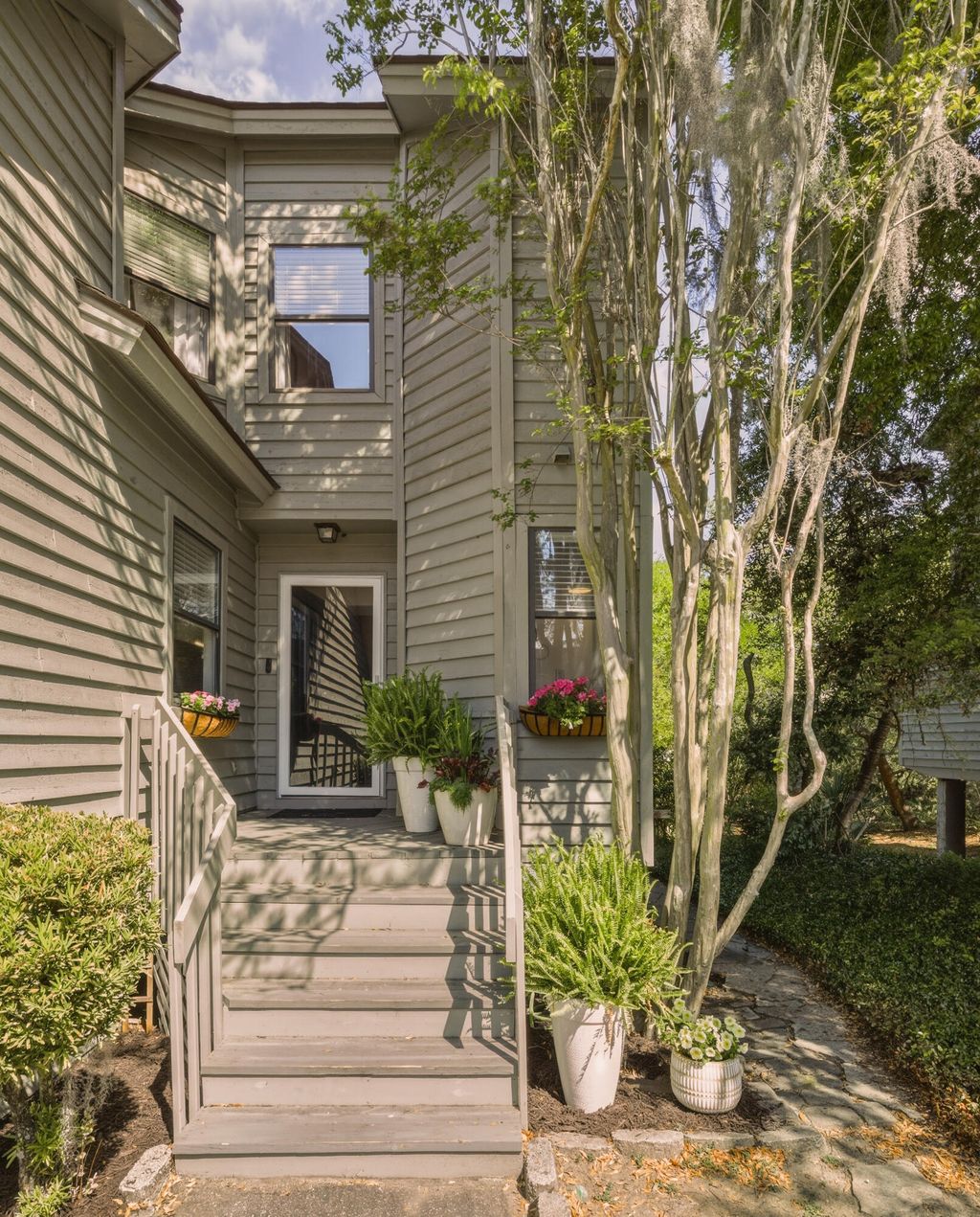 Photo of 1069 Marsh Court Lane, Mount Pleasant, SC 29464 (MLS # 26011729)