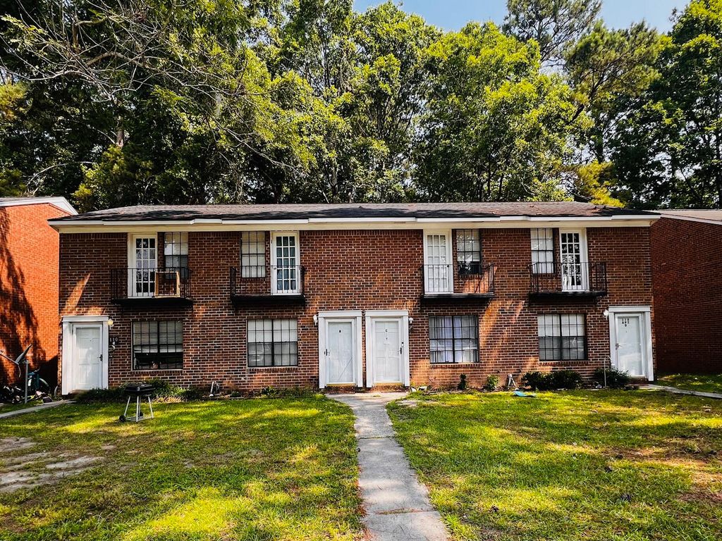 Photo of 110 Timber Lane, Summerville, SC 29485 (MLS # 25019081)