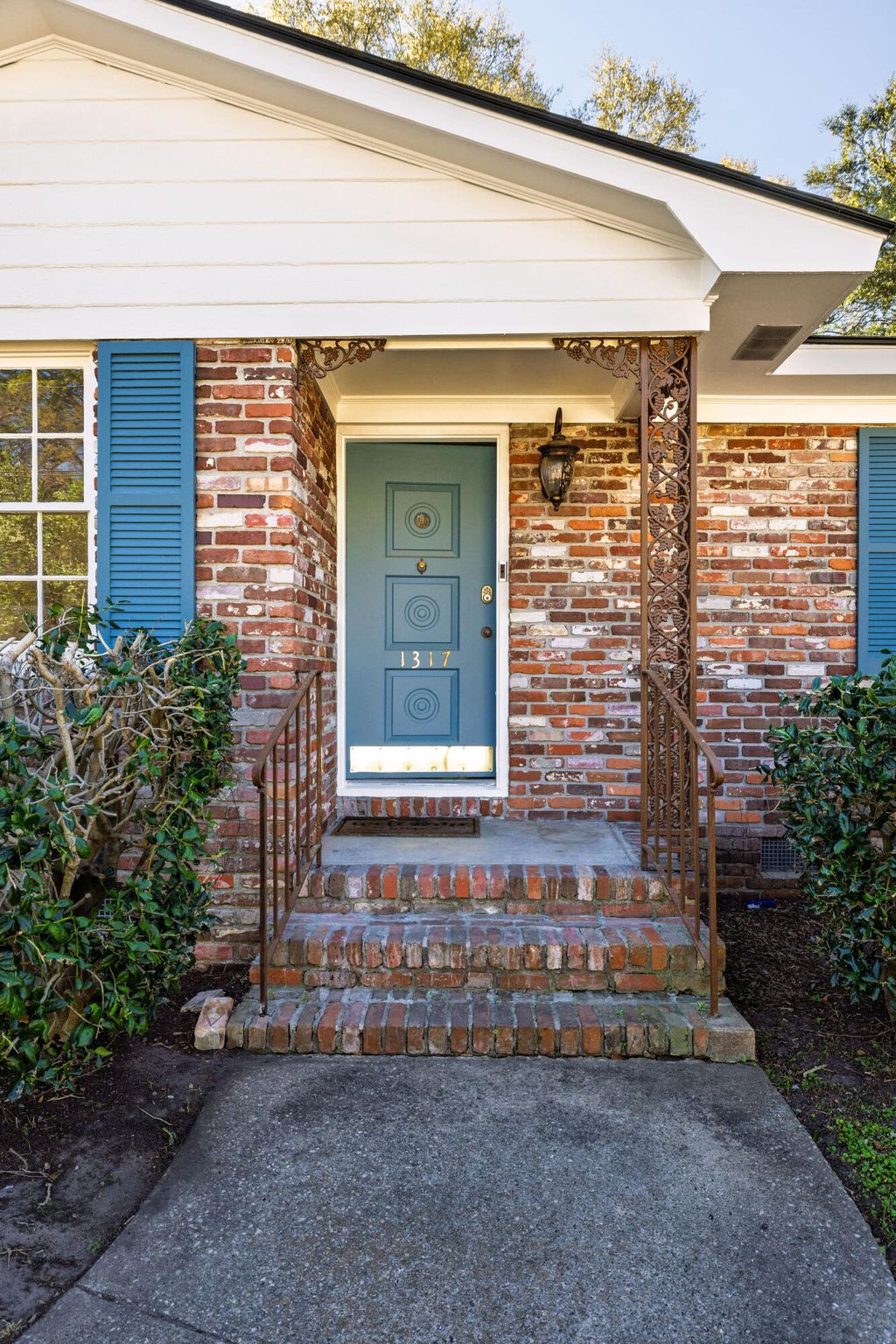 Photo of 1317 Coleridge Street, Charleston, SC 29407 (MLS # 26008145)