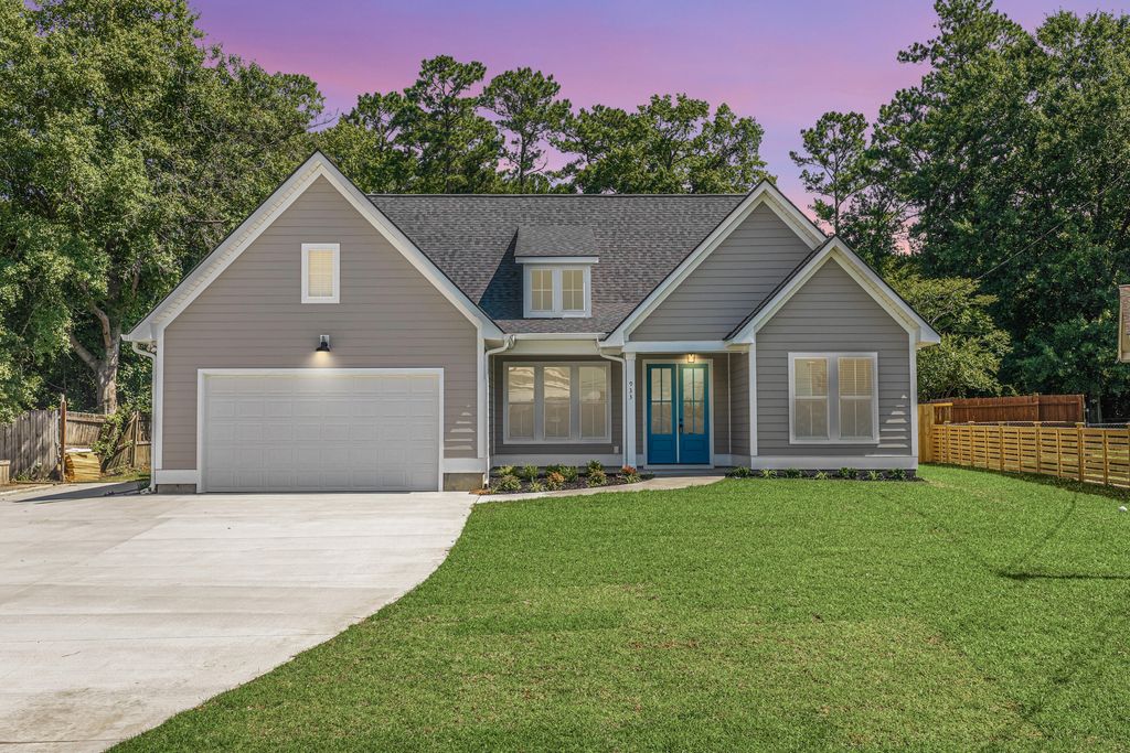 Photo of 933 Valley Street, Hanahan, SC 29410 (MLS # 26018447)
