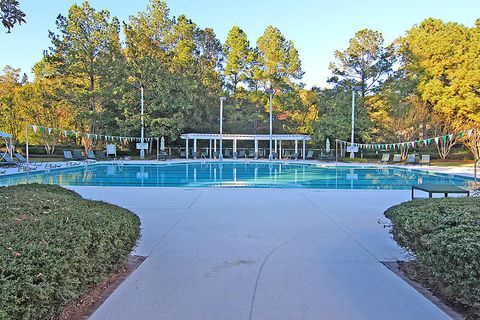 A home in North Charleston