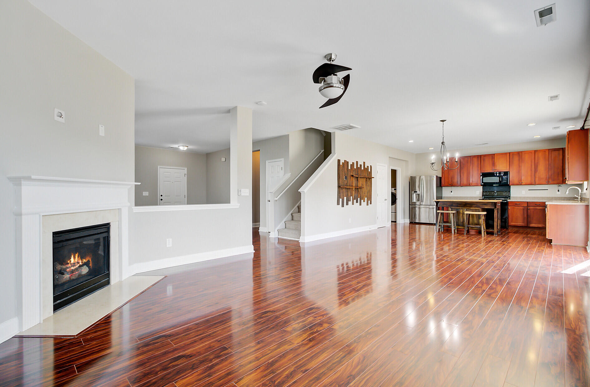 330 Albrighton Way