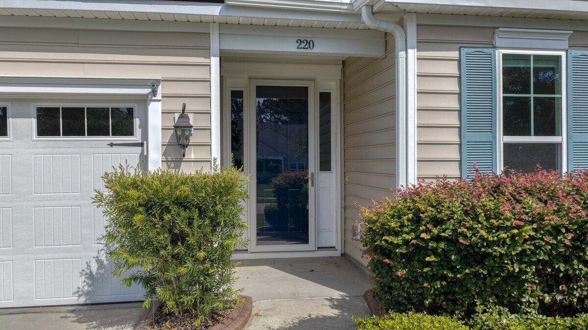 220 Tupelo Lake Drive