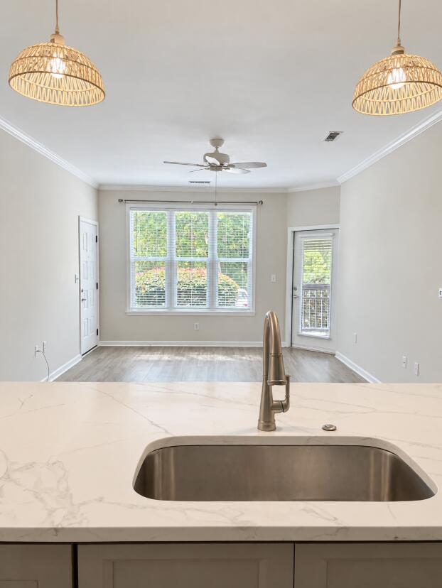 500 Bucksley Lane Unit 105