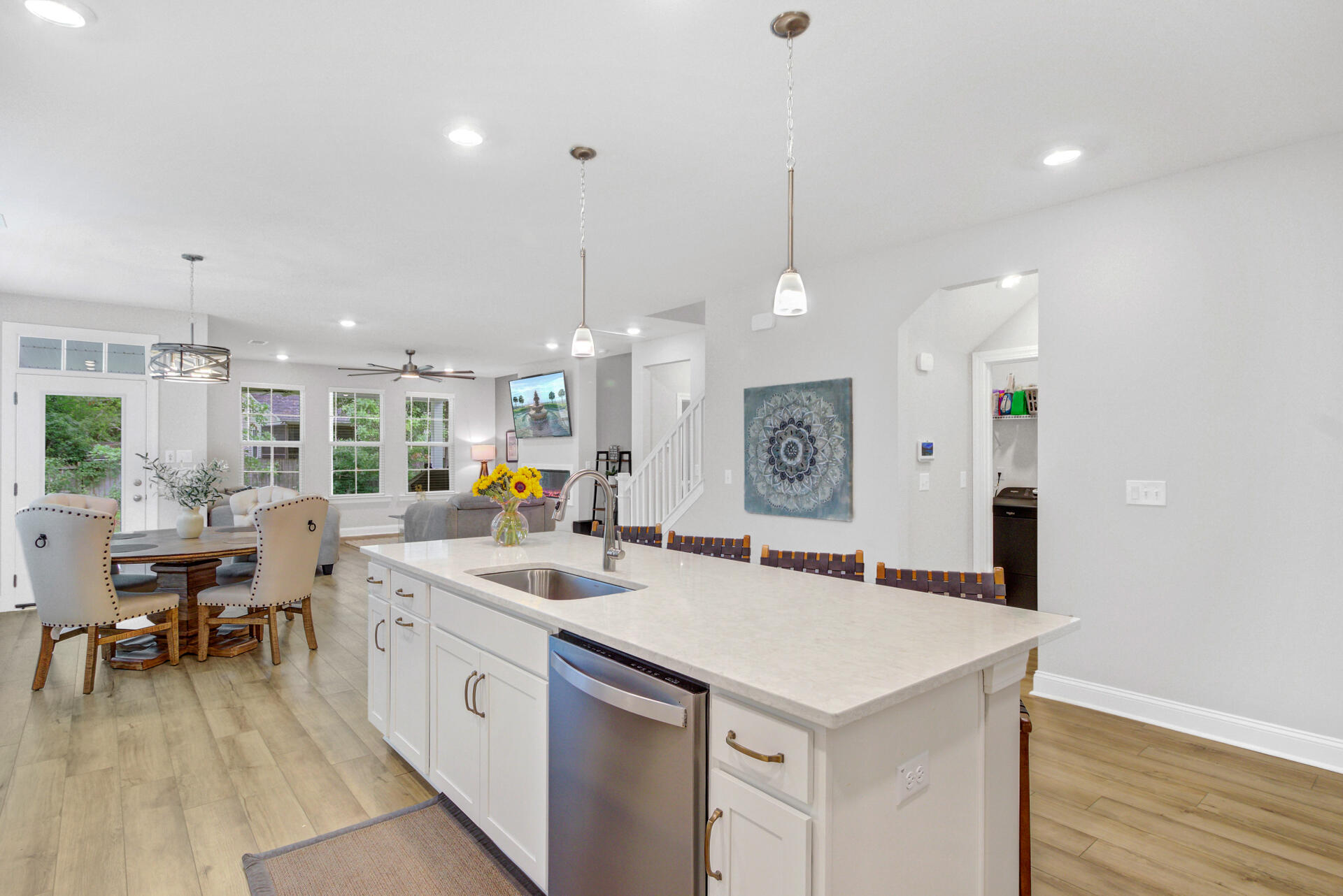 608 S Pointe Boulevard