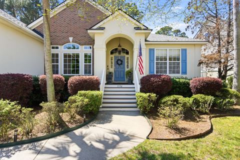 Photo of 1596 Oakhurst Drive, Mount Pleasant, SC 29466 (MLS # 26010280)