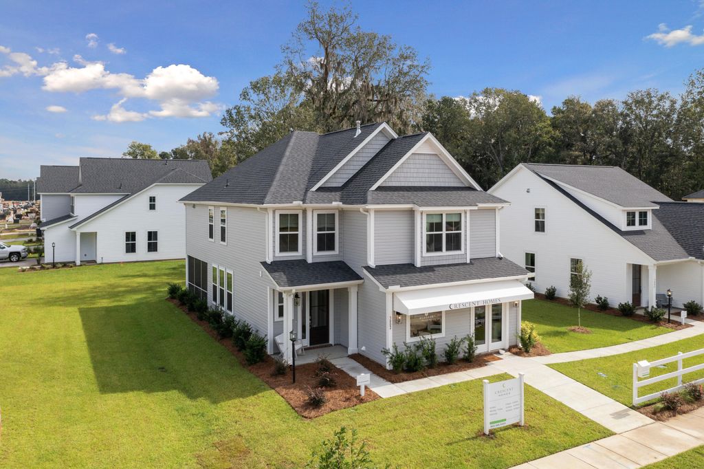 Photo of 5 Cantona Drive, Summerville, SC 29483 (MLS # 25030538)