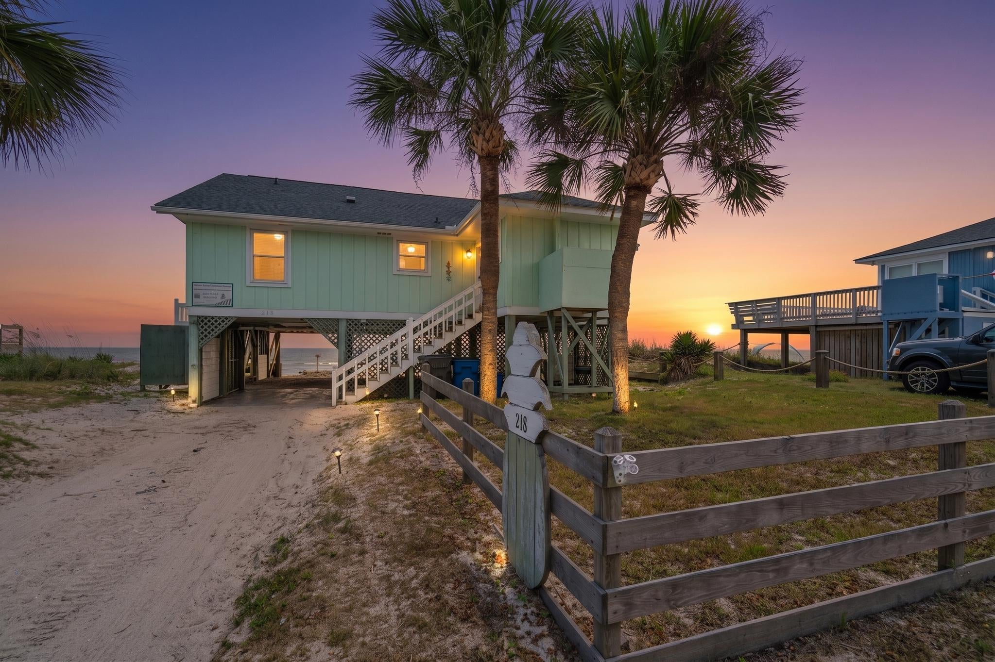 218 Palmetto Boulevard
