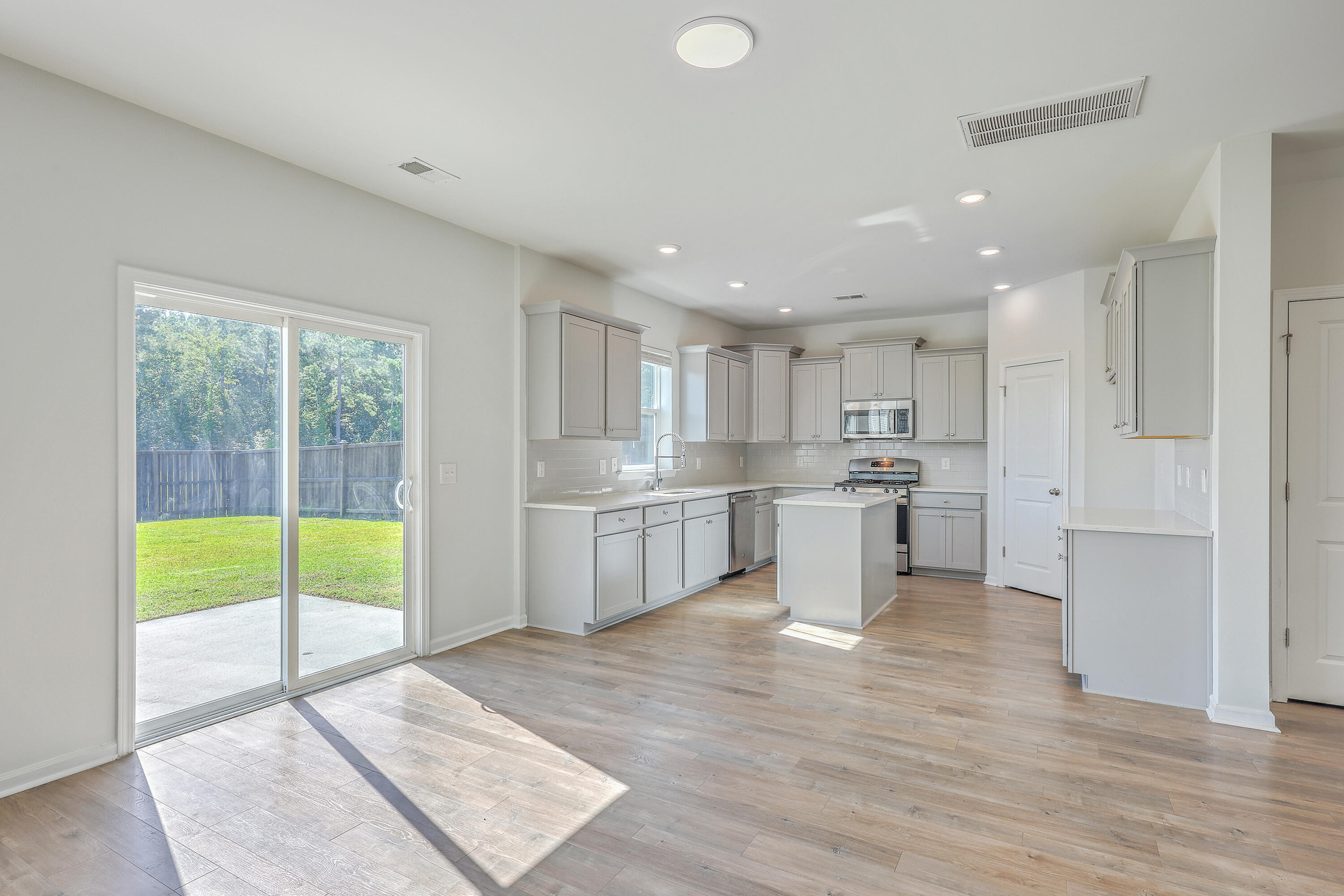 611 Squire Pope Road