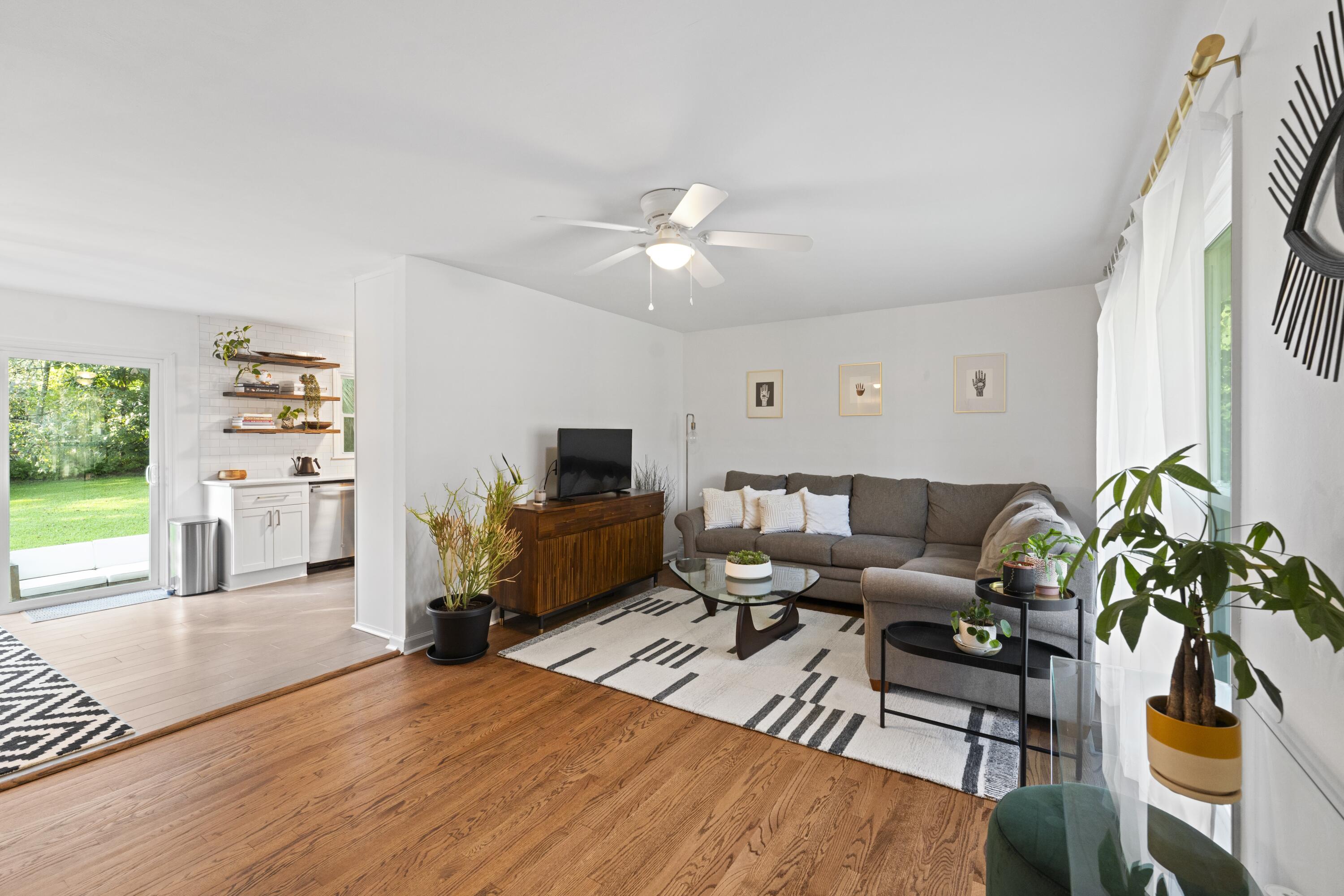 1242 Springhill Road