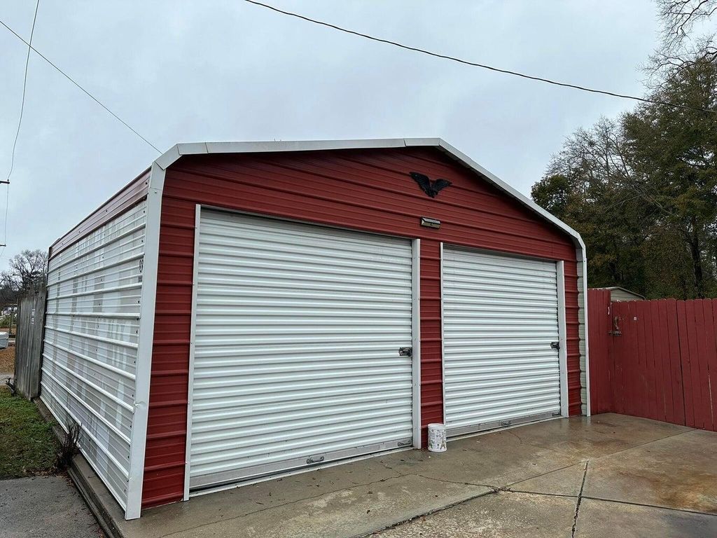 Photo of 998 North Street, Bamberg, SC 29003 (MLS # 26003554)