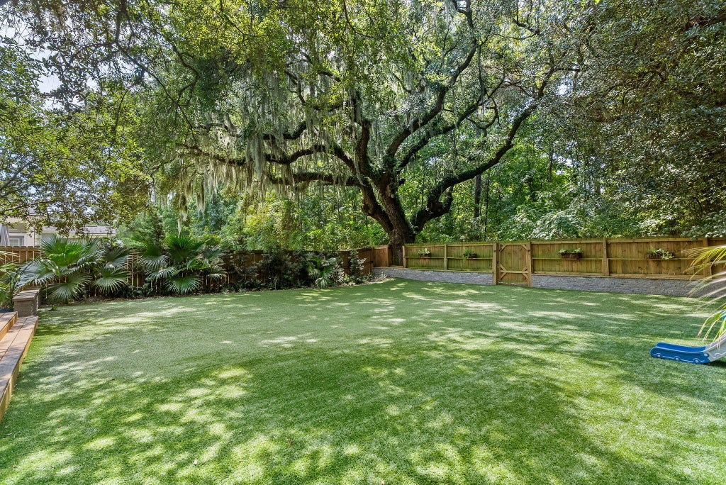 Photo of 1261 Pearwood Court, Mount Pleasant, SC 29466 (MLS # 26026079)