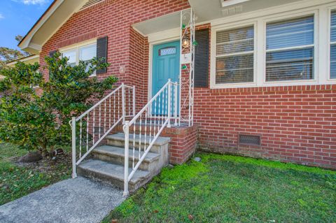 A home in North Charleston