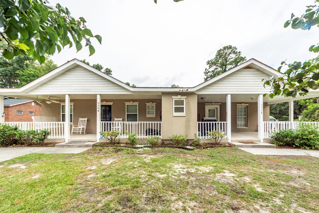 Photo of 936 Sheep Island Road #Unit A &amp; B, Summerville, SC 29486 (MLS # 26022219)