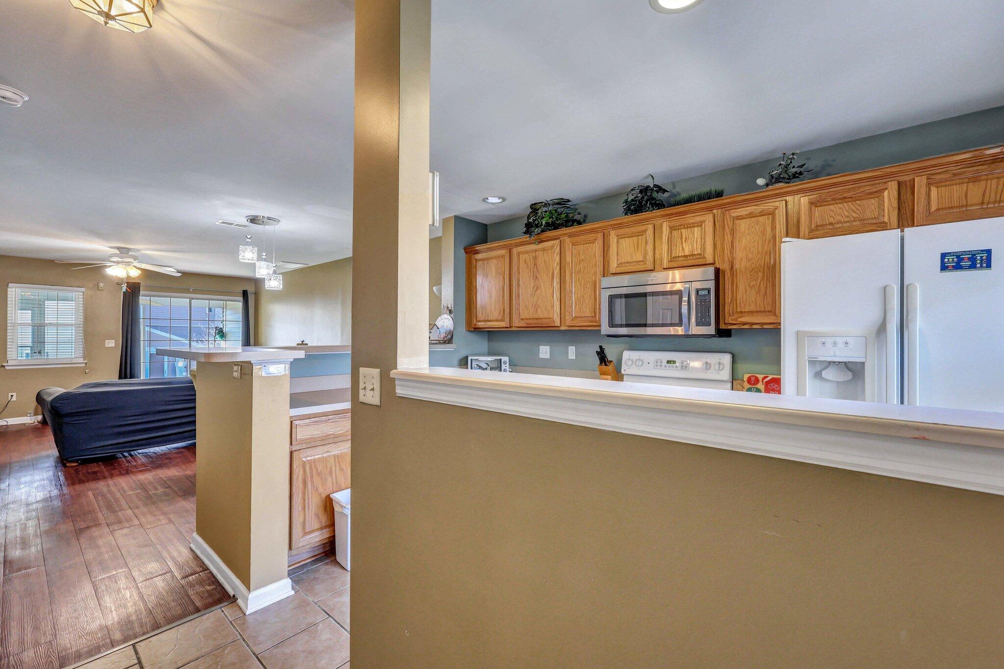 7963 Shadow Oak Drive