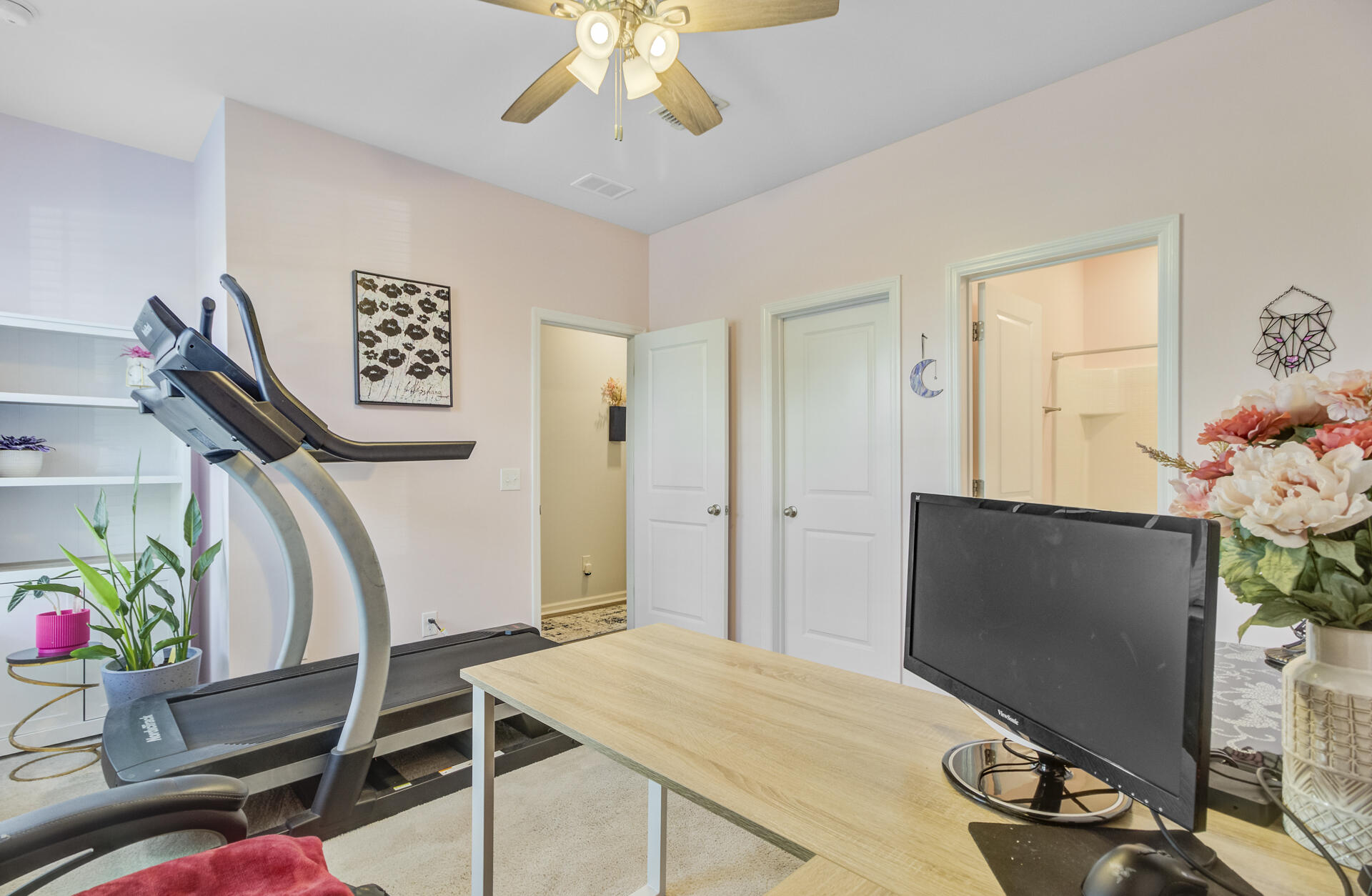 136 Rowans Creek Drive