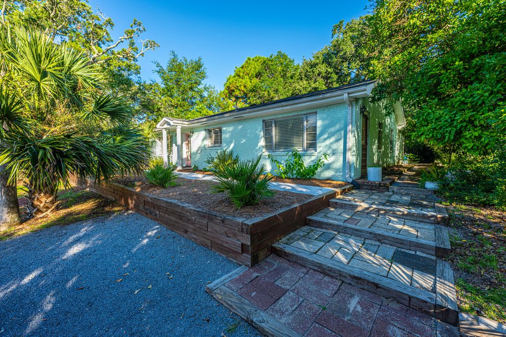 Photo of 112 W Indian Avenue, Folly Beach, SC 29439 (MLS # 25024345)