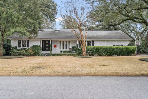 977 Cliffwood Drive Mount Pleasant SC 29464