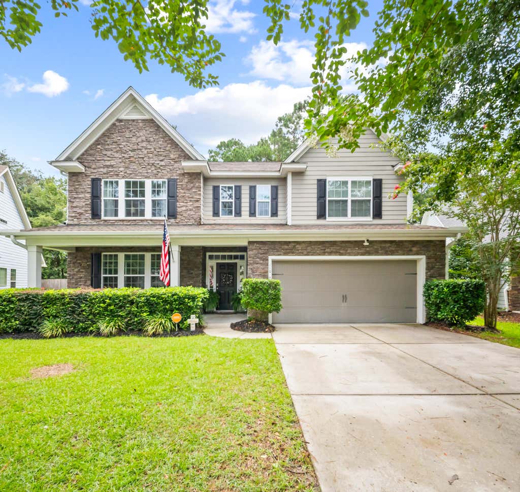 Photo of 110 Comiskey Park Circle Circle, Summerville, SC 29485 (MLS # 26022482)