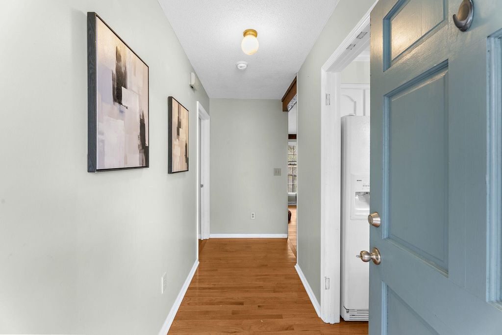 Photo of 302 Chessington Circle, Summerville, SC 29485 (MLS # 26001051)