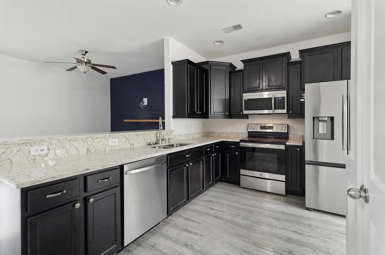 242 Swallowtail Lane