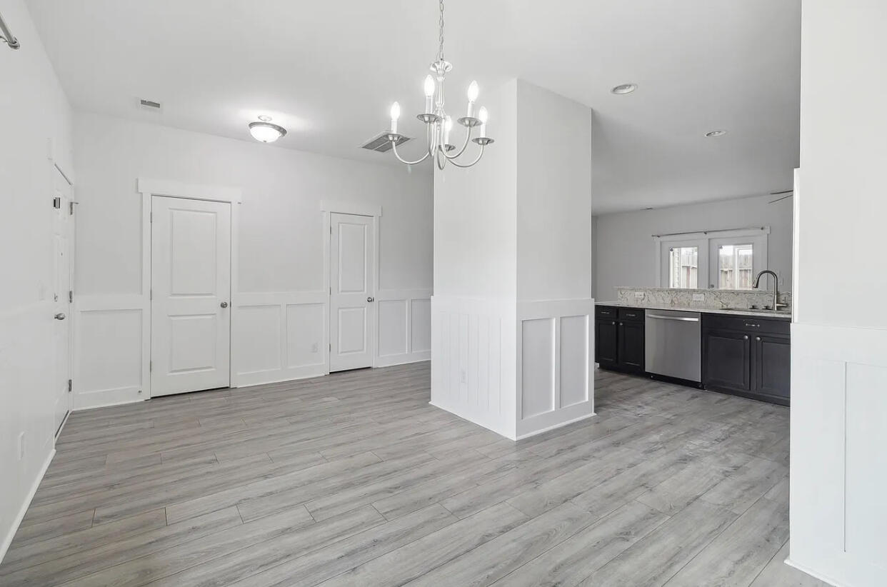 242 Swallowtail Lane