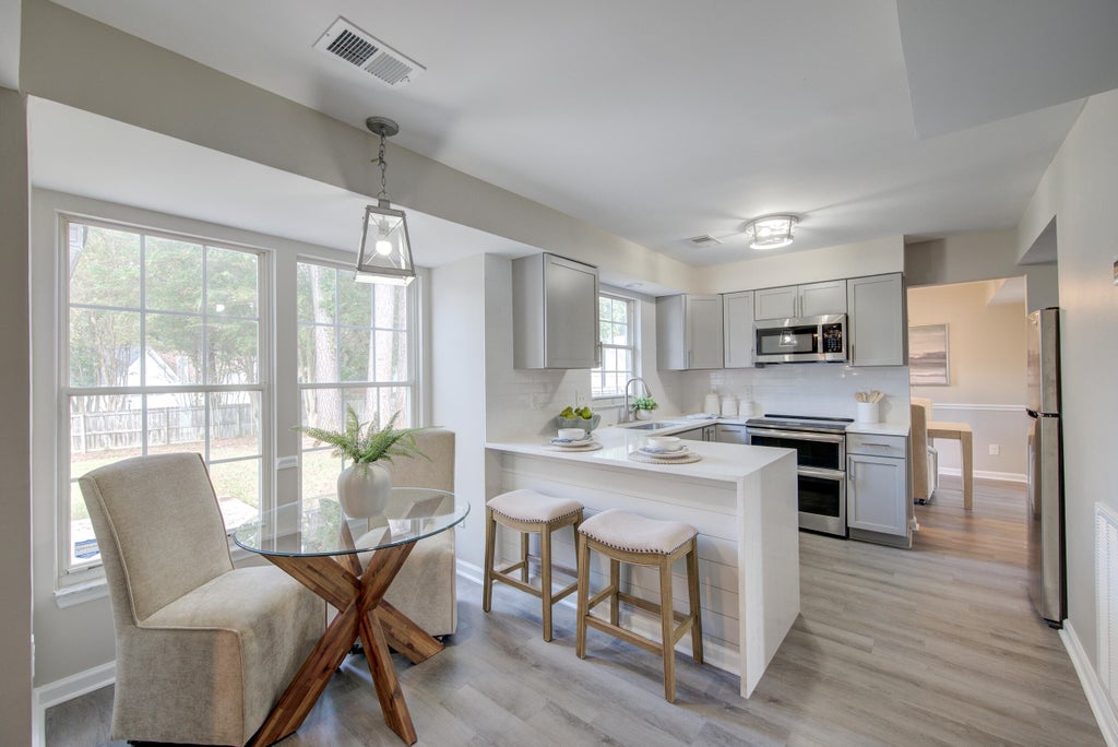 Photo of 119 Kingsbridge Drive, Goose Creek, SC 29445 (MLS # 26028838)