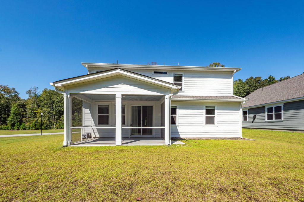 Photo of 480 Oak View Way, Summerville, SC 29483 (MLS # 26004848)