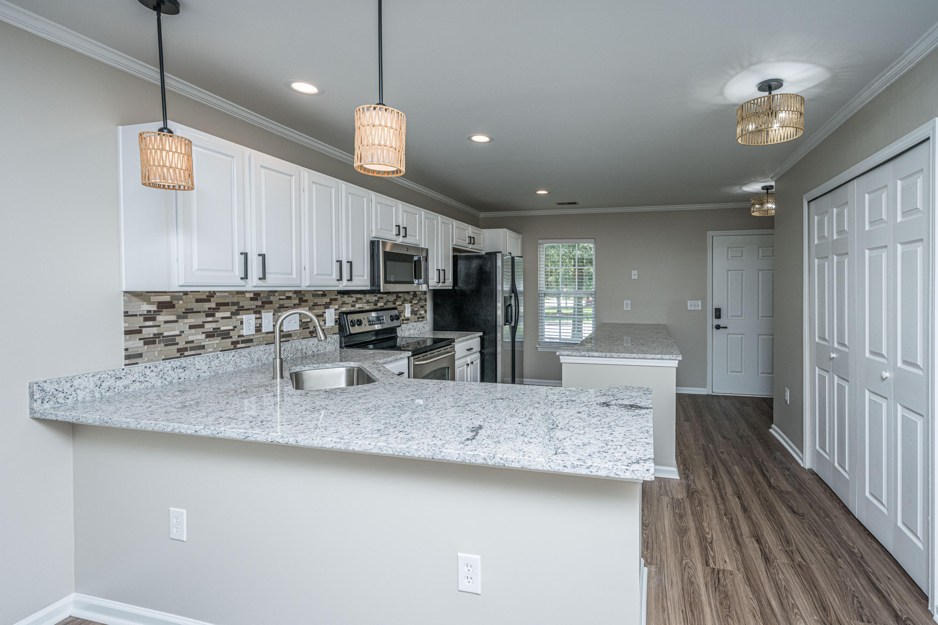 1404 Buckthorn Circle
