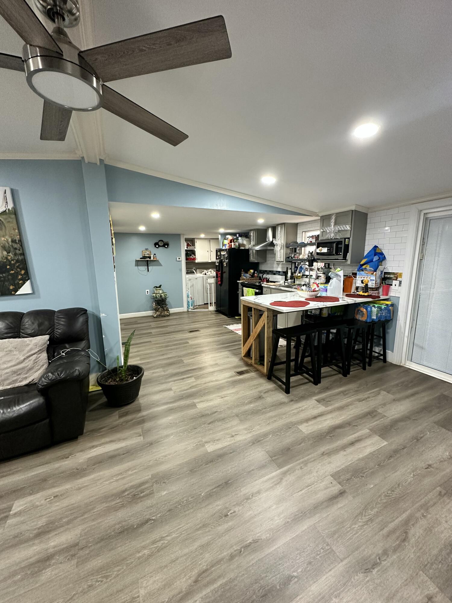 6995 Arthur Gayle Road