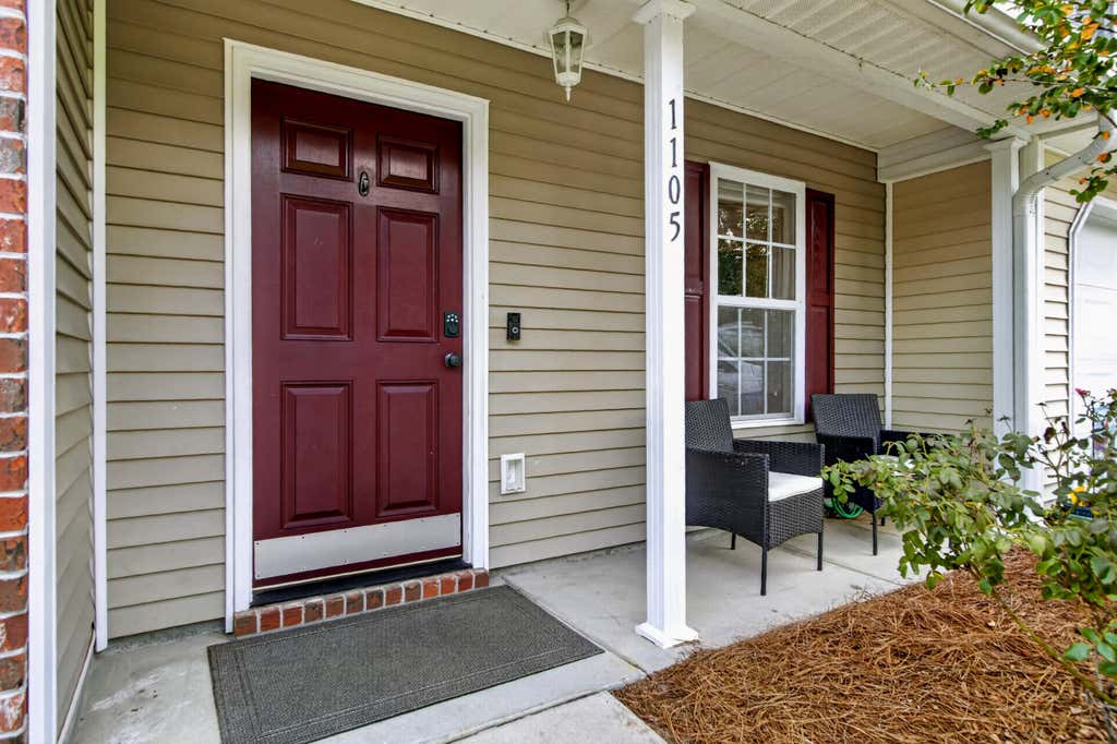 Photo of 1105 Poplar Grove Place, Summerville, SC 29483 (MLS # 26023270)