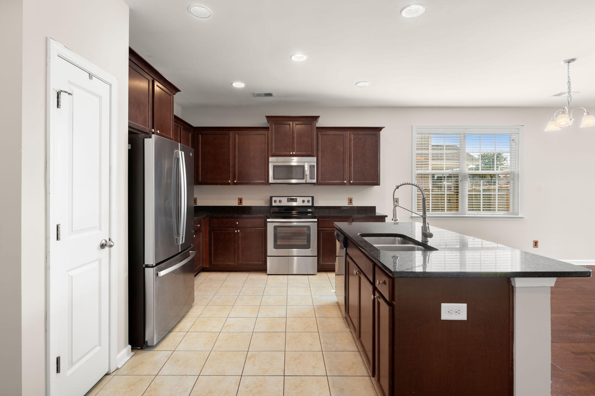 472 Foxbank Plantation Boulevard