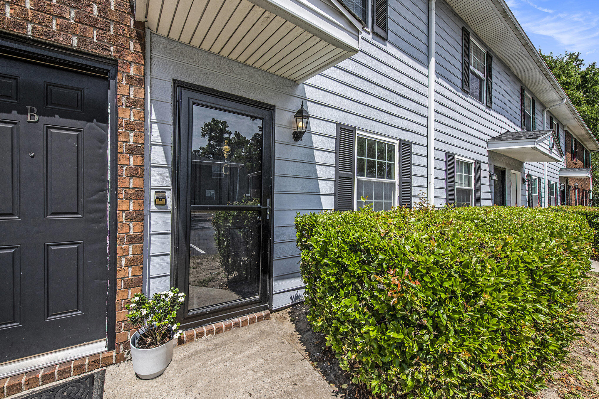 21 Rivers Point Row 3c