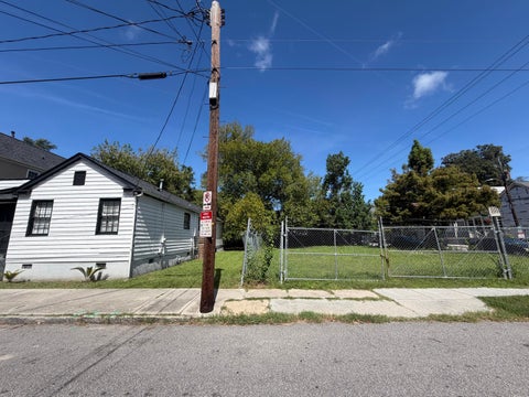Photo of 38 Amherst Street, Charleston, SC 29403 (MLS # 26026061)