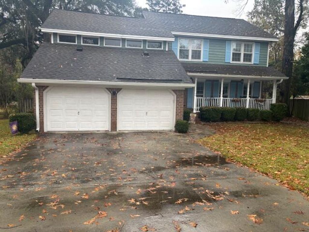 Photo of 112 River Oak Lane, Charleston, SC 29418 (MLS # 25032043)
