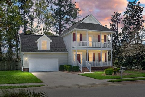 Photo of 102 Antebellum Way, Summerville, SC 29483 (MLS # 26007977)