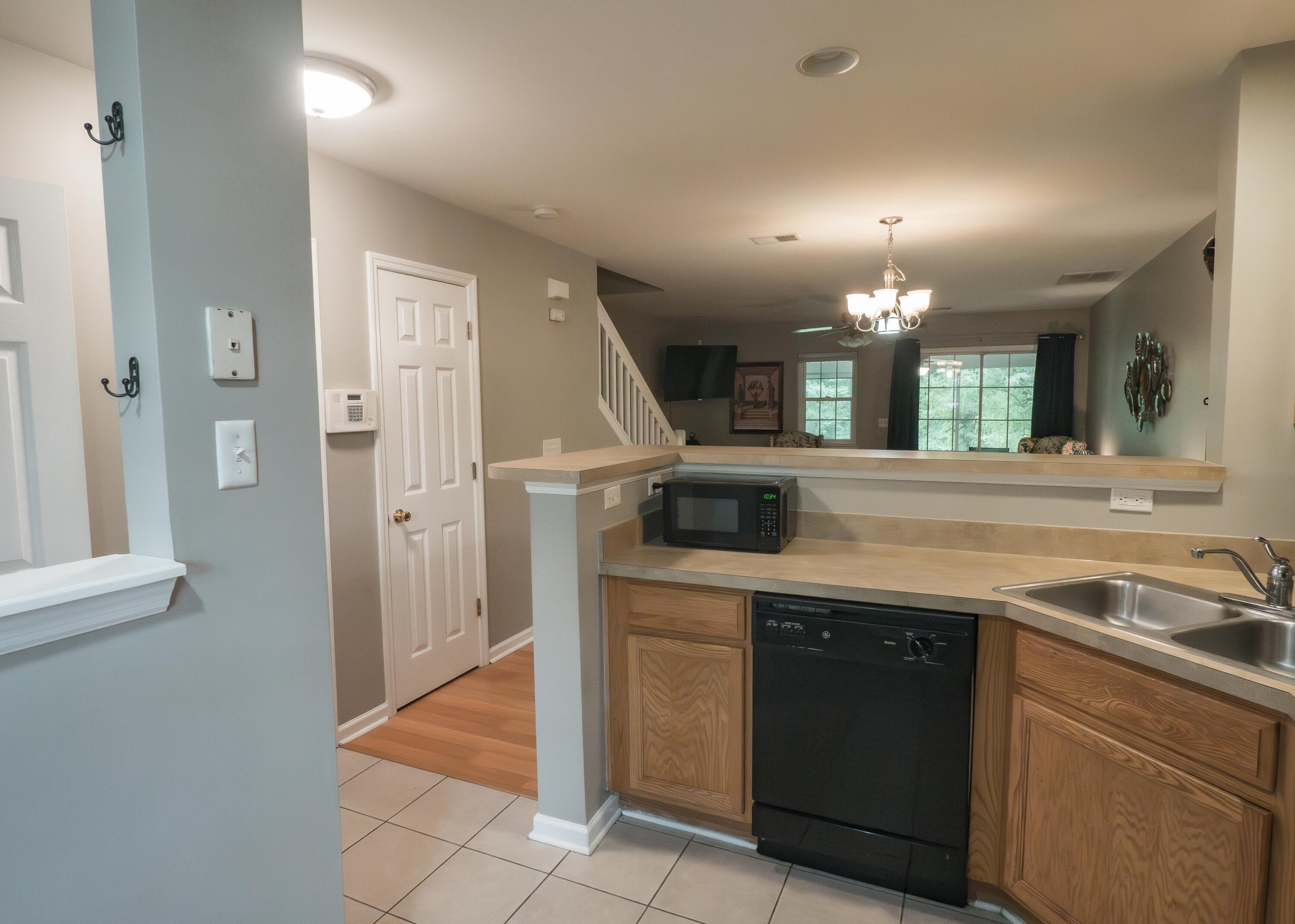 7919 Shadow Oak Drive