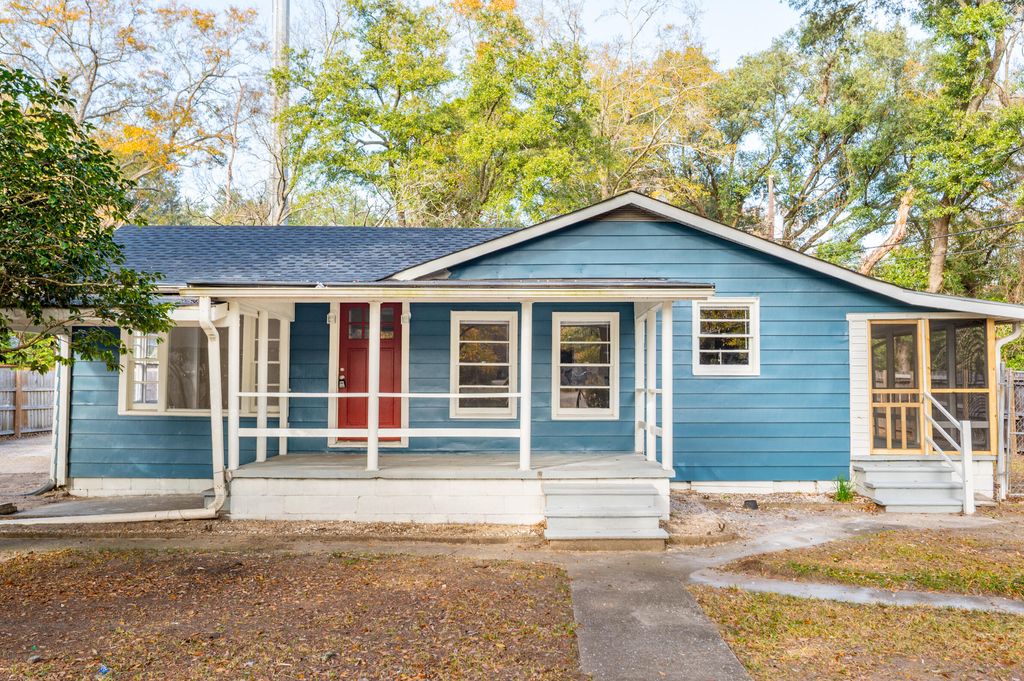 Photo of 1620 Mole Lane, North Charleston, SC 29406 (MLS # 26013162)