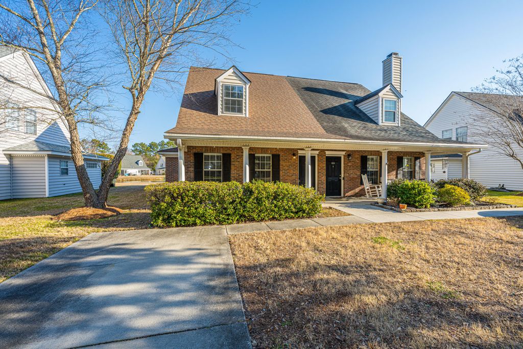 Photo of 9237 Ayscough Road, Summerville, SC 29485 (MLS # 26003838)