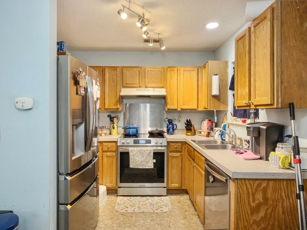 Photo of 8056 Shadow Oak Drive, North Charleston, SC 29406 (MLS # 26025868)