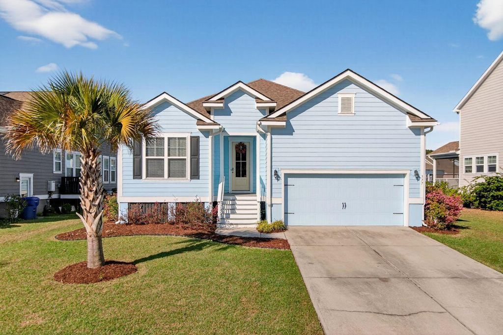 Photo of 377 Turnstone Street, Mount Pleasant, SC 29464 (MLS # 26008916)