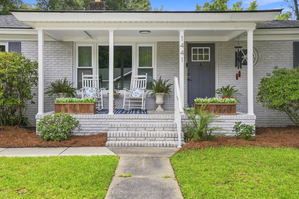 Photo of 1441 Brian Road, Charleston, SC 29407 (MLS # 26024907)