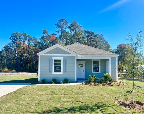 A home in Summerton