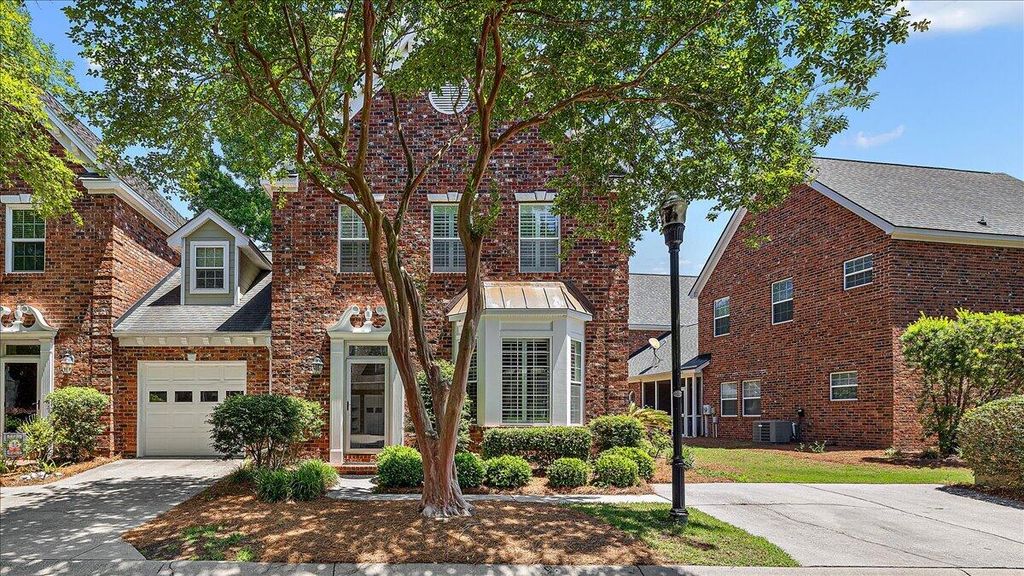 Photo of 725 Natchez Circle, Mount Pleasant, SC 29464 (MLS # 26013110)