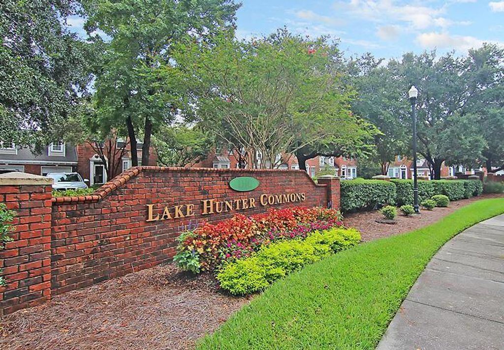 Photo of 725 Natchez Circle, Mount Pleasant, SC 29464 (MLS # 26013110)