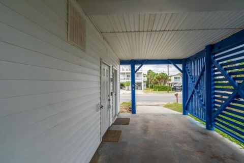 A home in Edisto Island