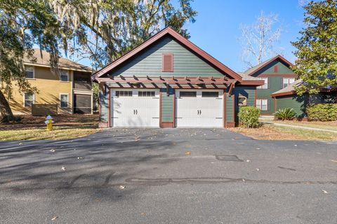 A home in North Charleston