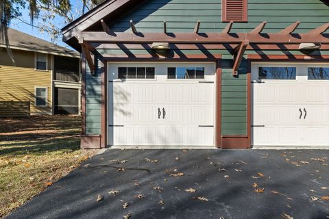 A home in North Charleston