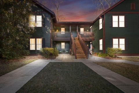 A home in North Charleston