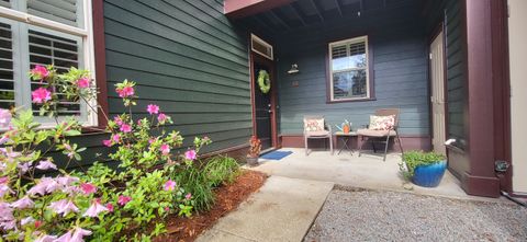 A home in North Charleston